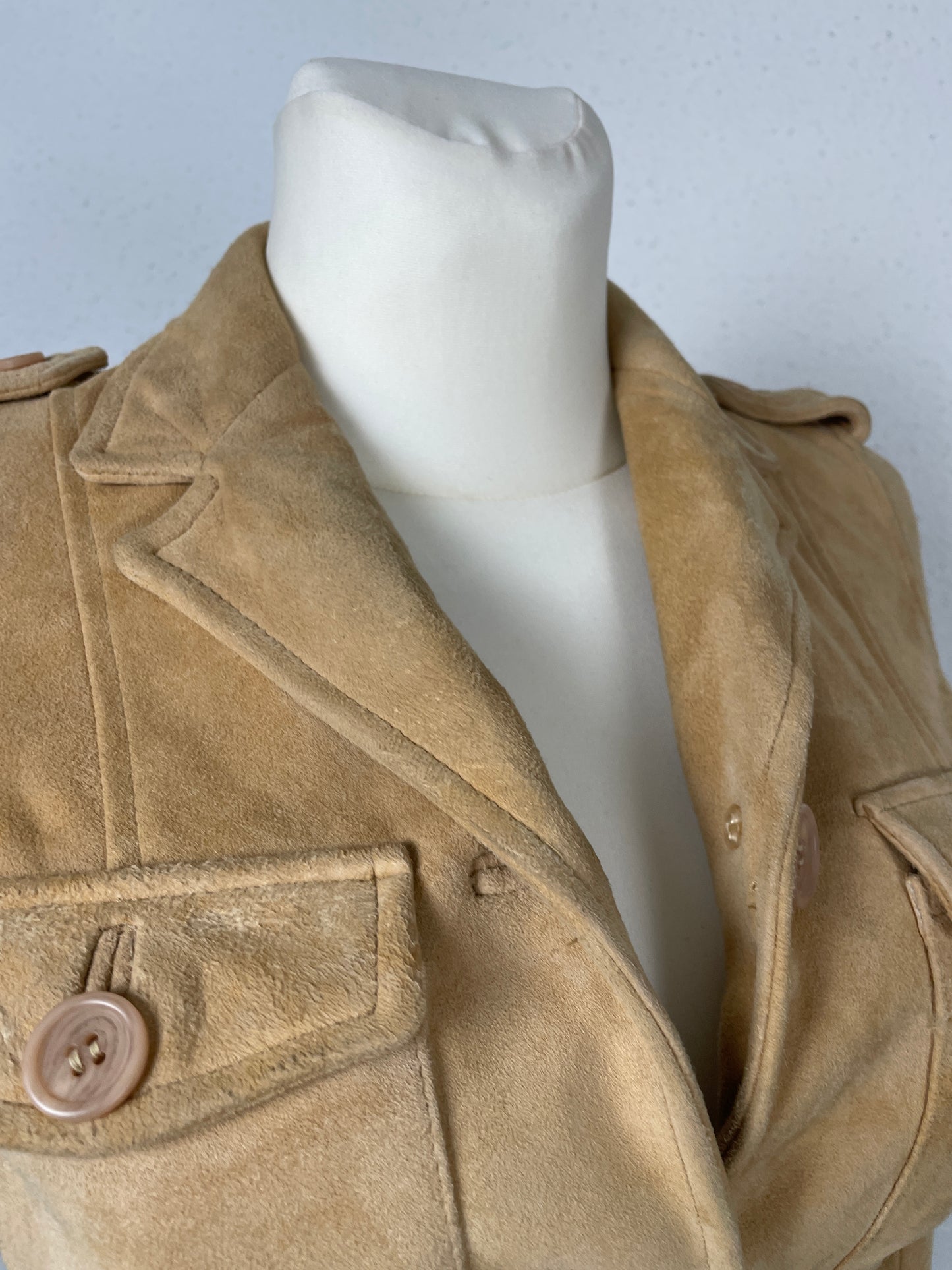 Beige vintage 2000s soft suede fitted jacket