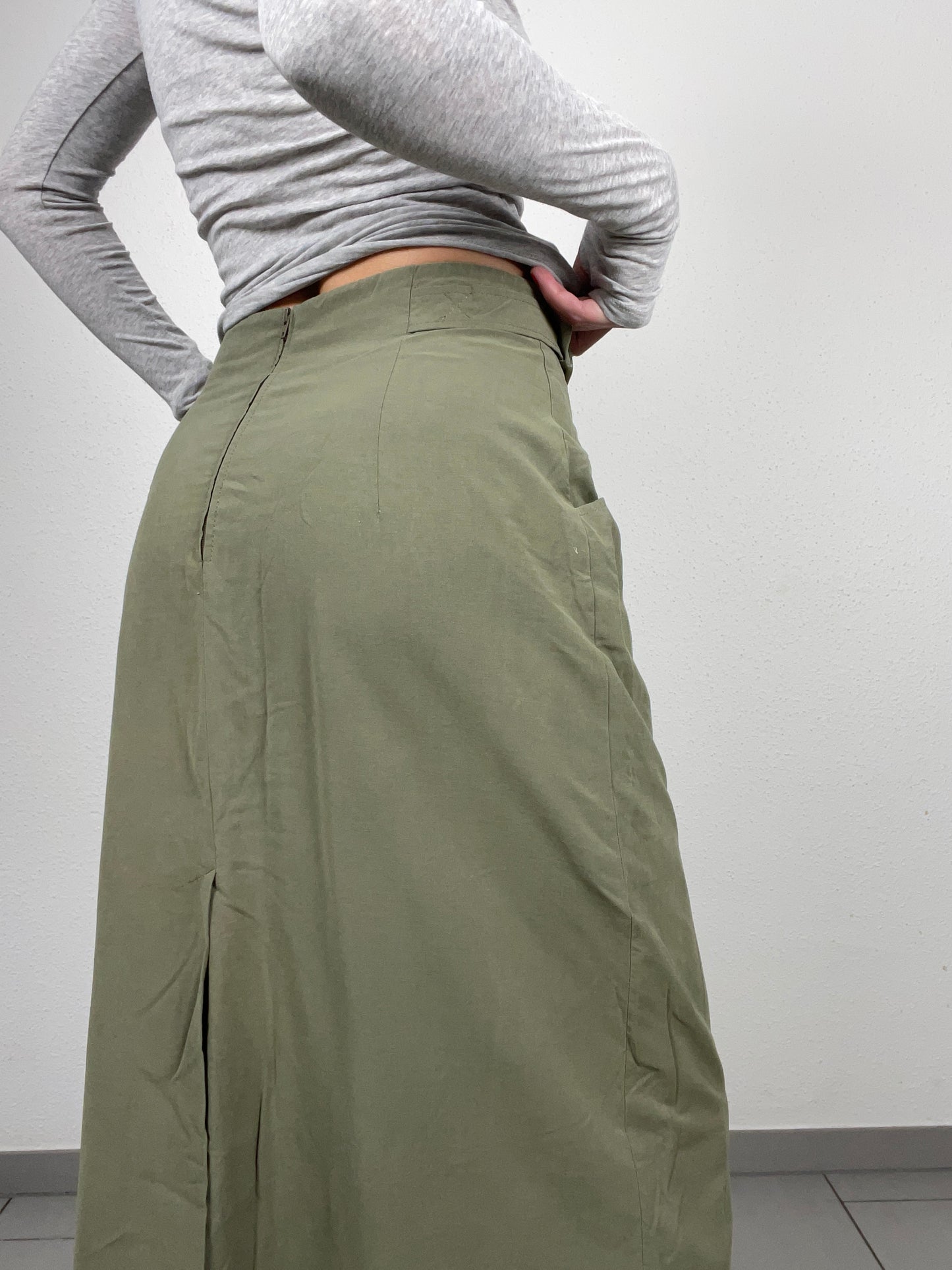 Vintage Bianca Olive Midi Skirt with Button Front – Size 38
