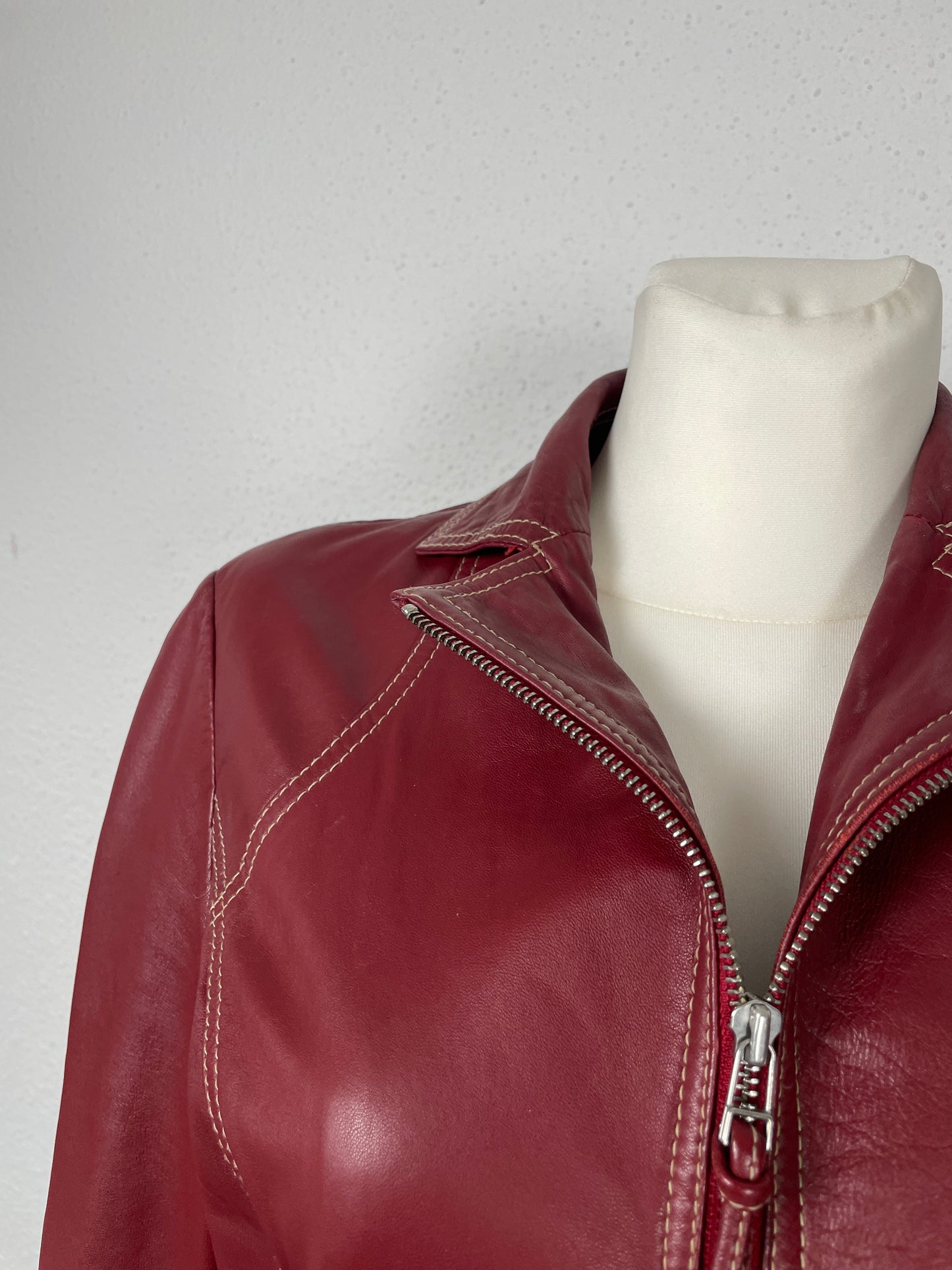 Vintage Y2K 2000s burgundy leather jacket