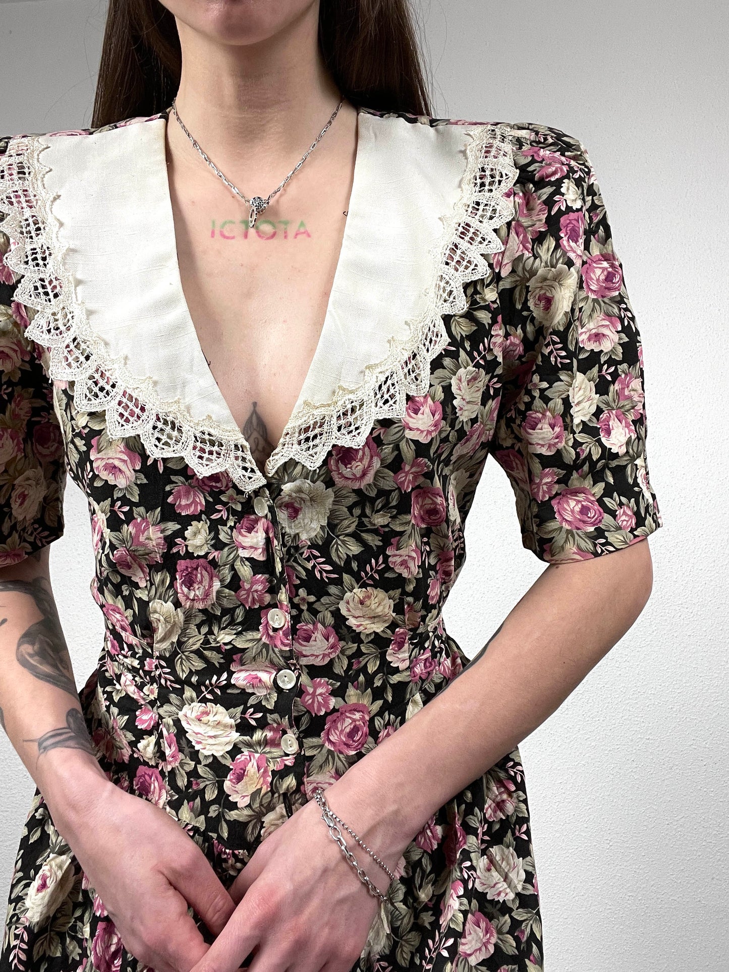 Vintage 80s Floral Midi Dress with Lace Collar