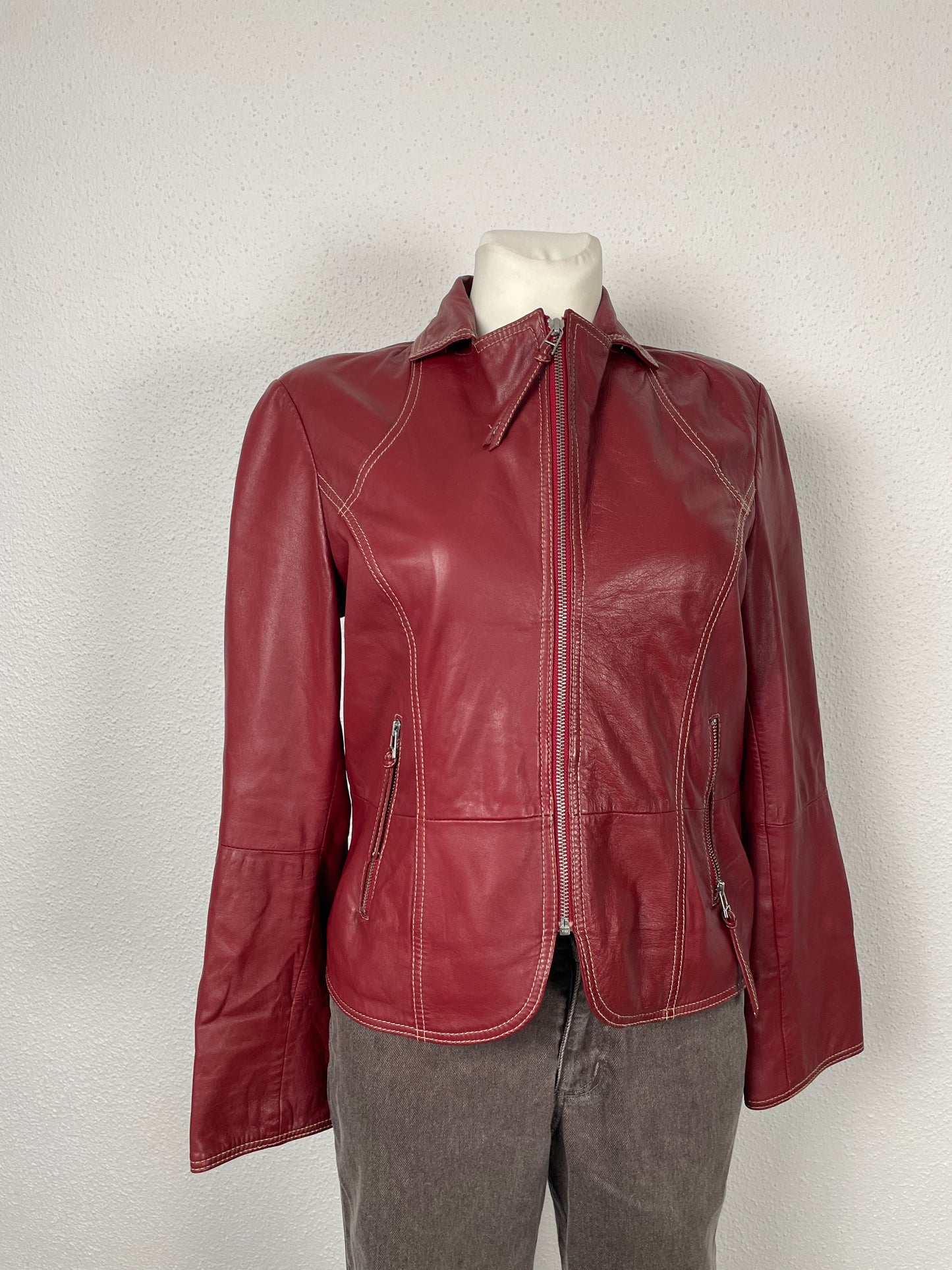 Vintage Y2K 2000s burgundy leather jacket