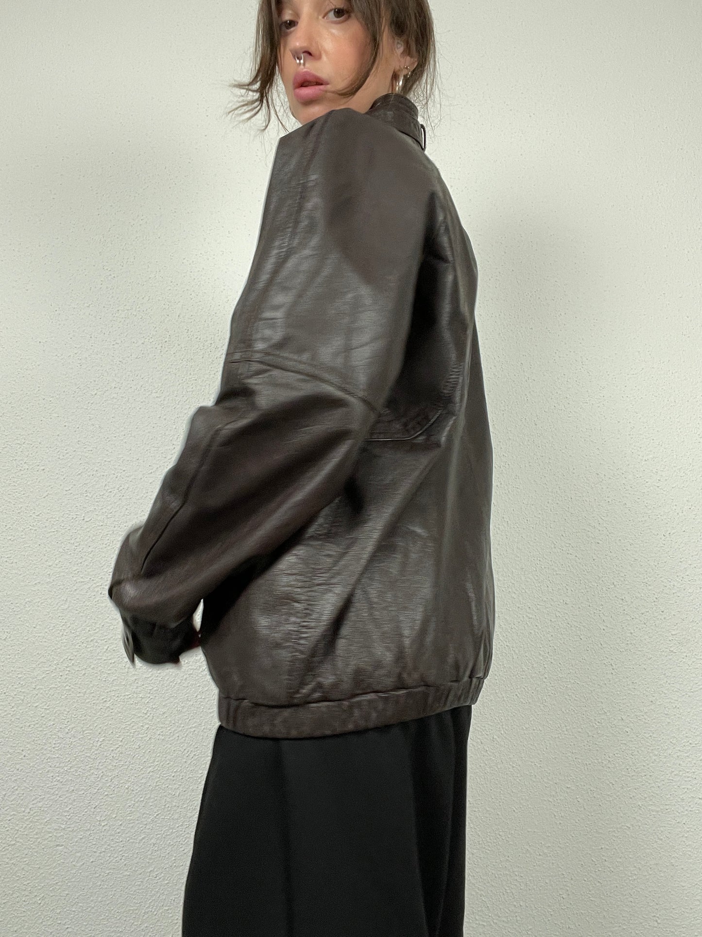 Vintage 80s hard leather brown bomber jacket