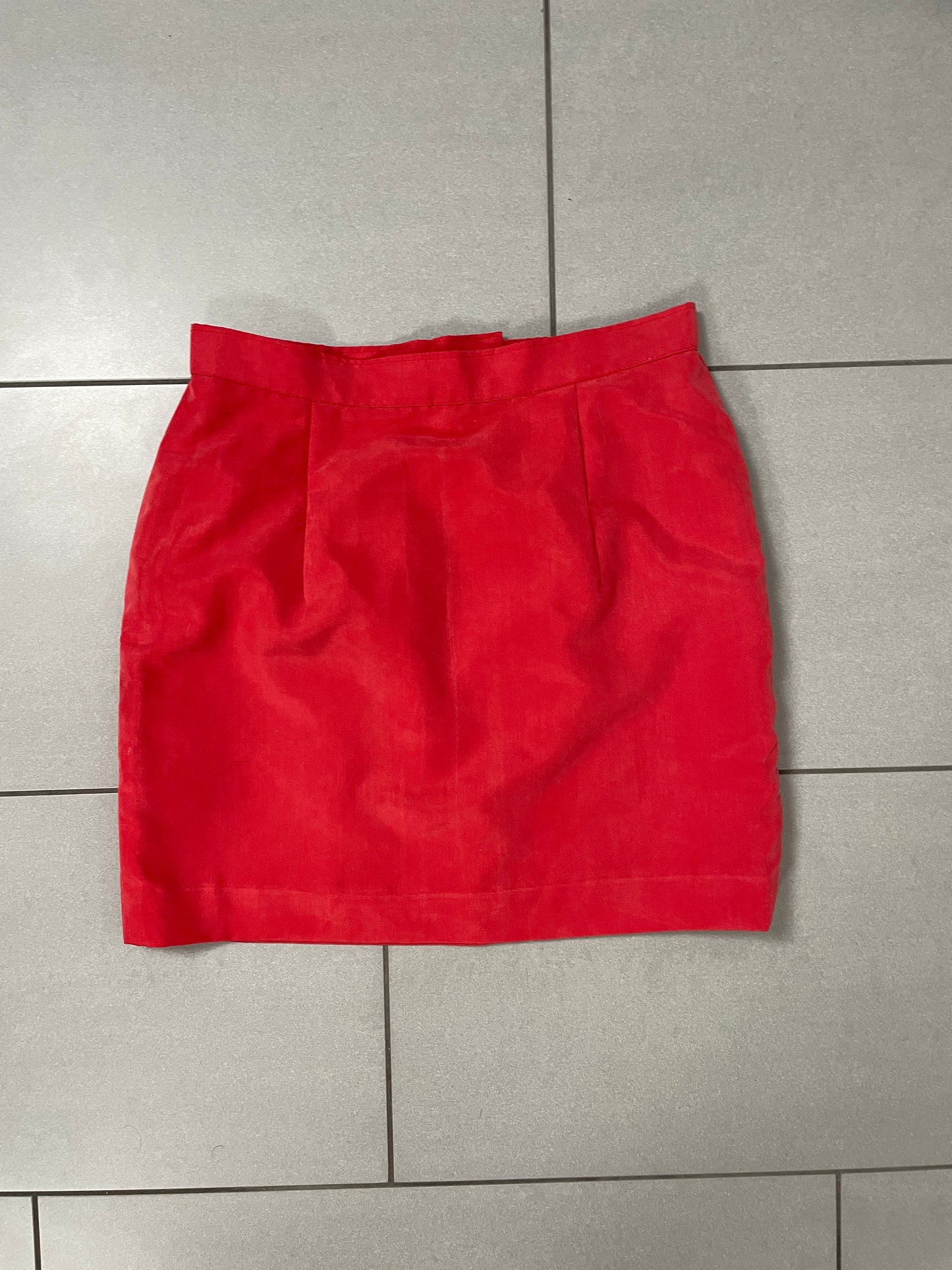 90s High-Waisted Red Mini Skirt