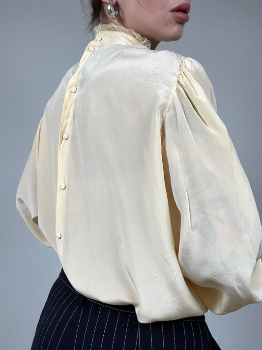 Vintage silk Blouse