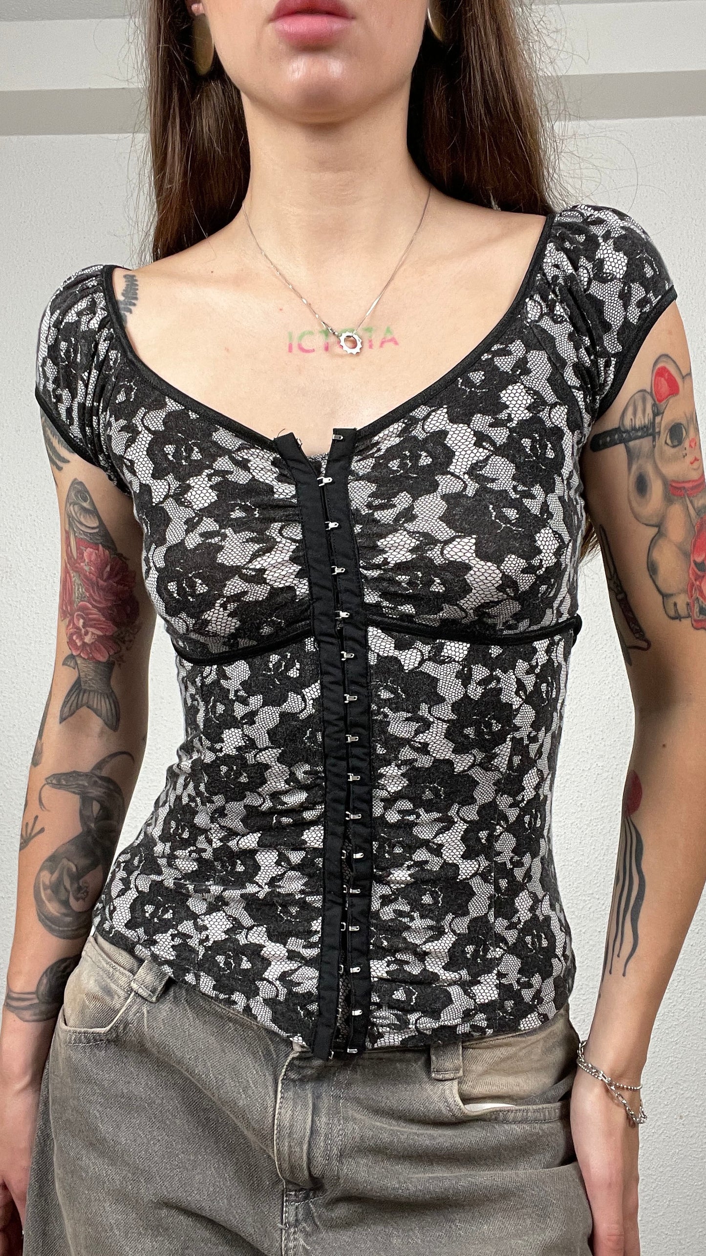 Vintage Y2K Lace Top with Hook Closures