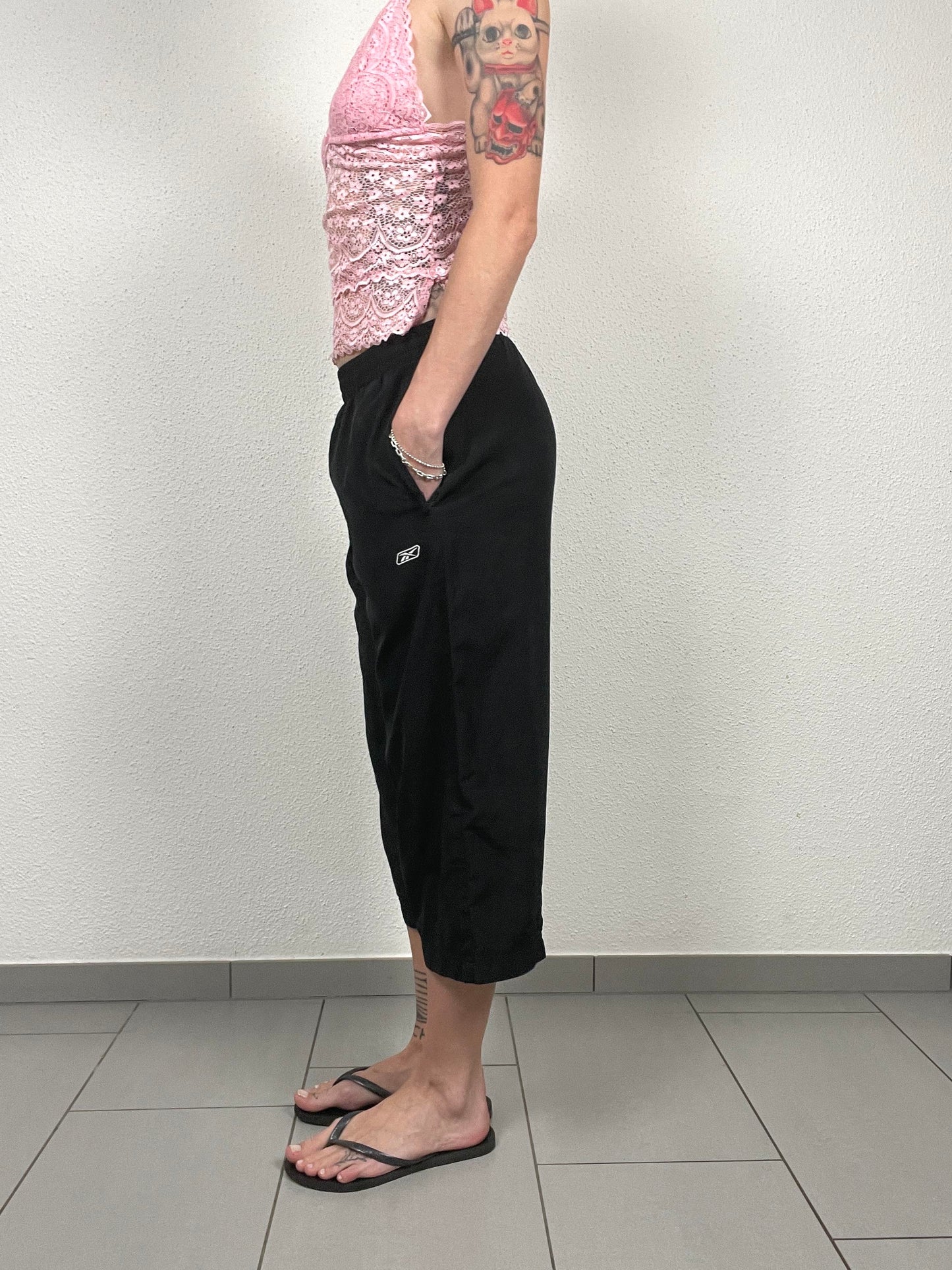 Reebok black capri pants