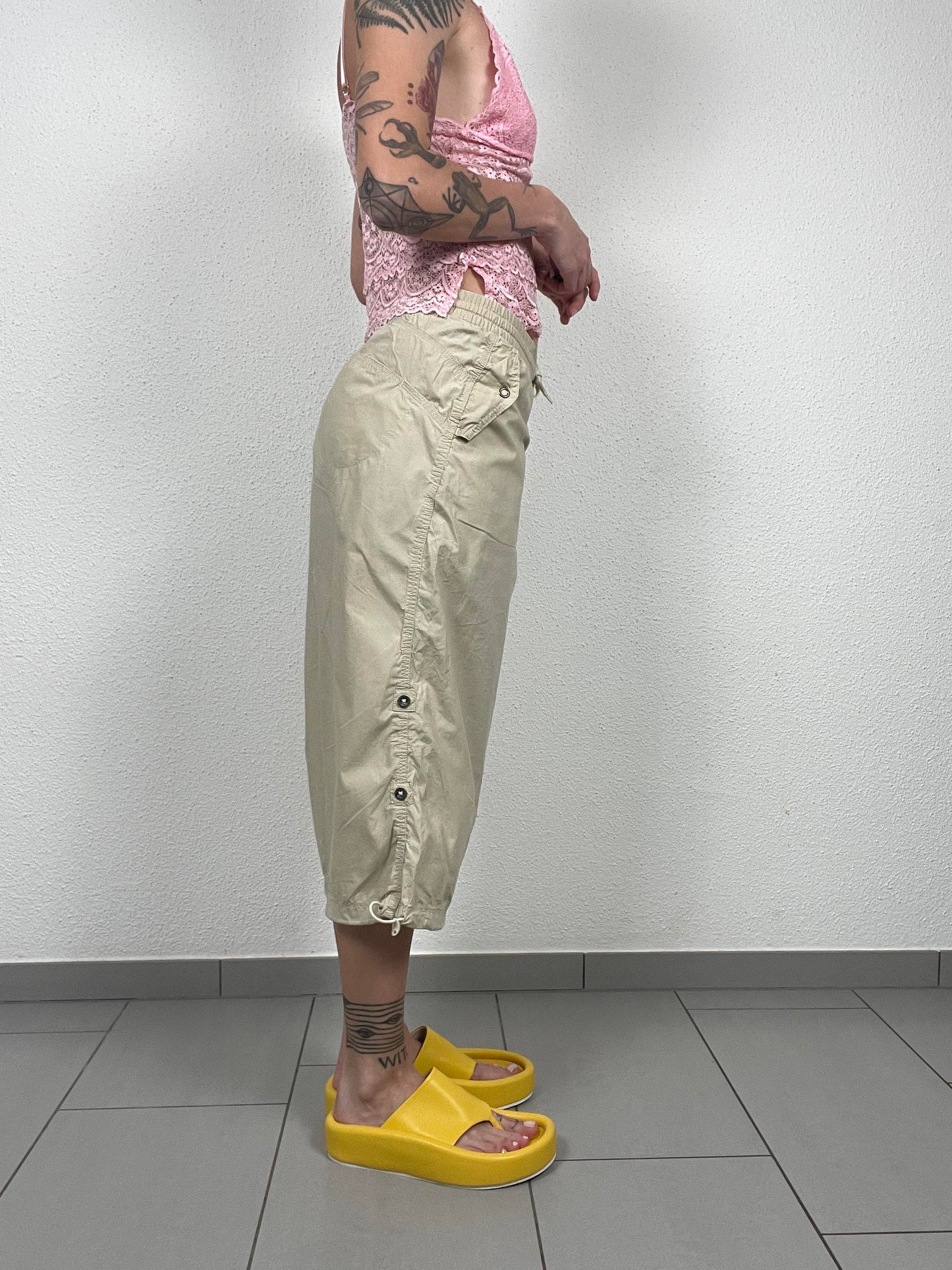 Nike Y2K beige capri pants