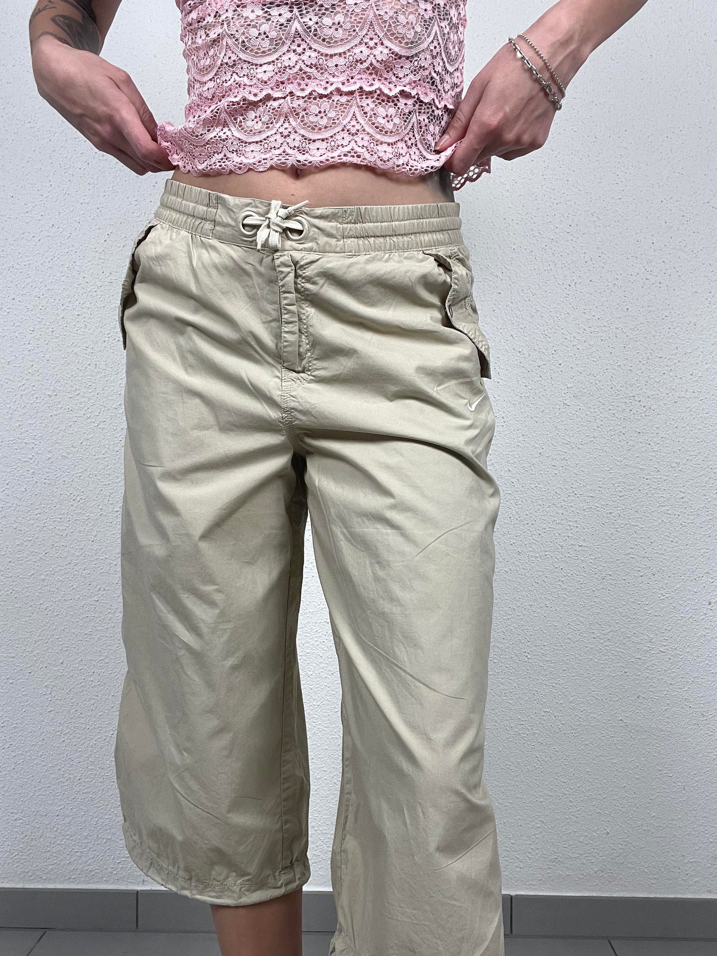 Nike Y2K beige capri pants