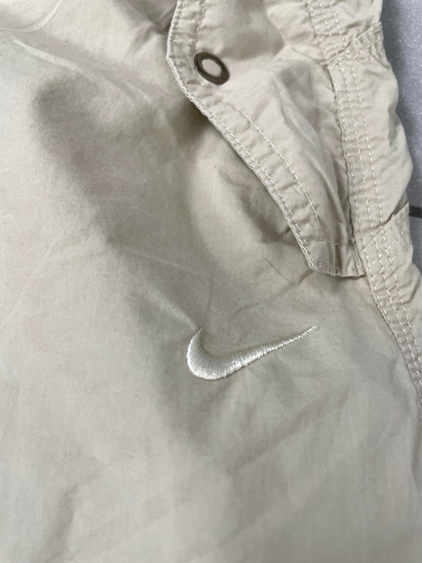 Nike Y2K beige capri pants
