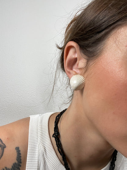 Vintage Seashell Clip-On Earrings