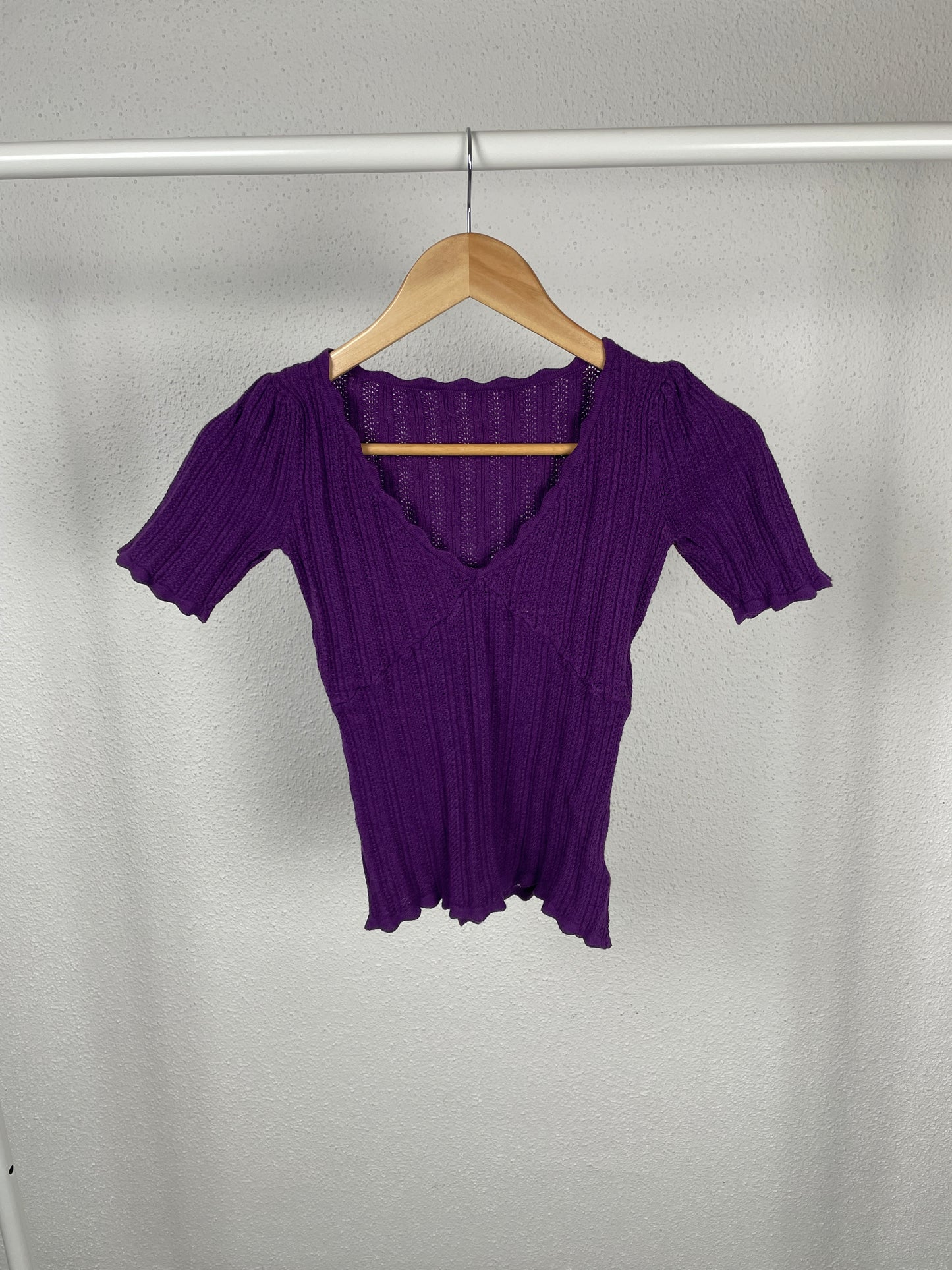 Vintage 2000s knitted top baby t-shirt