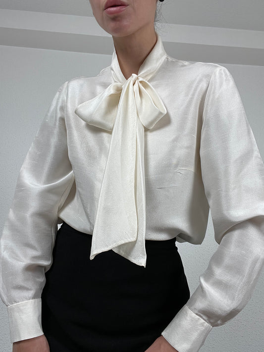 Vintage Ivory Silk Bow Blouse – Size S