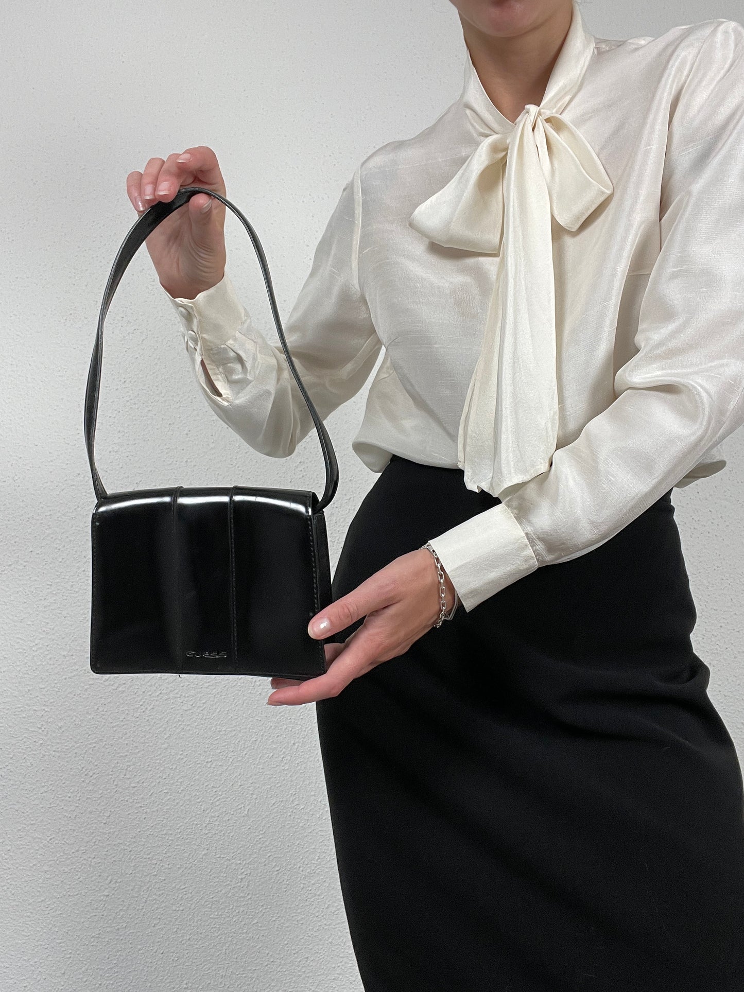 Vintage 2000s Guess Shoulder Bag