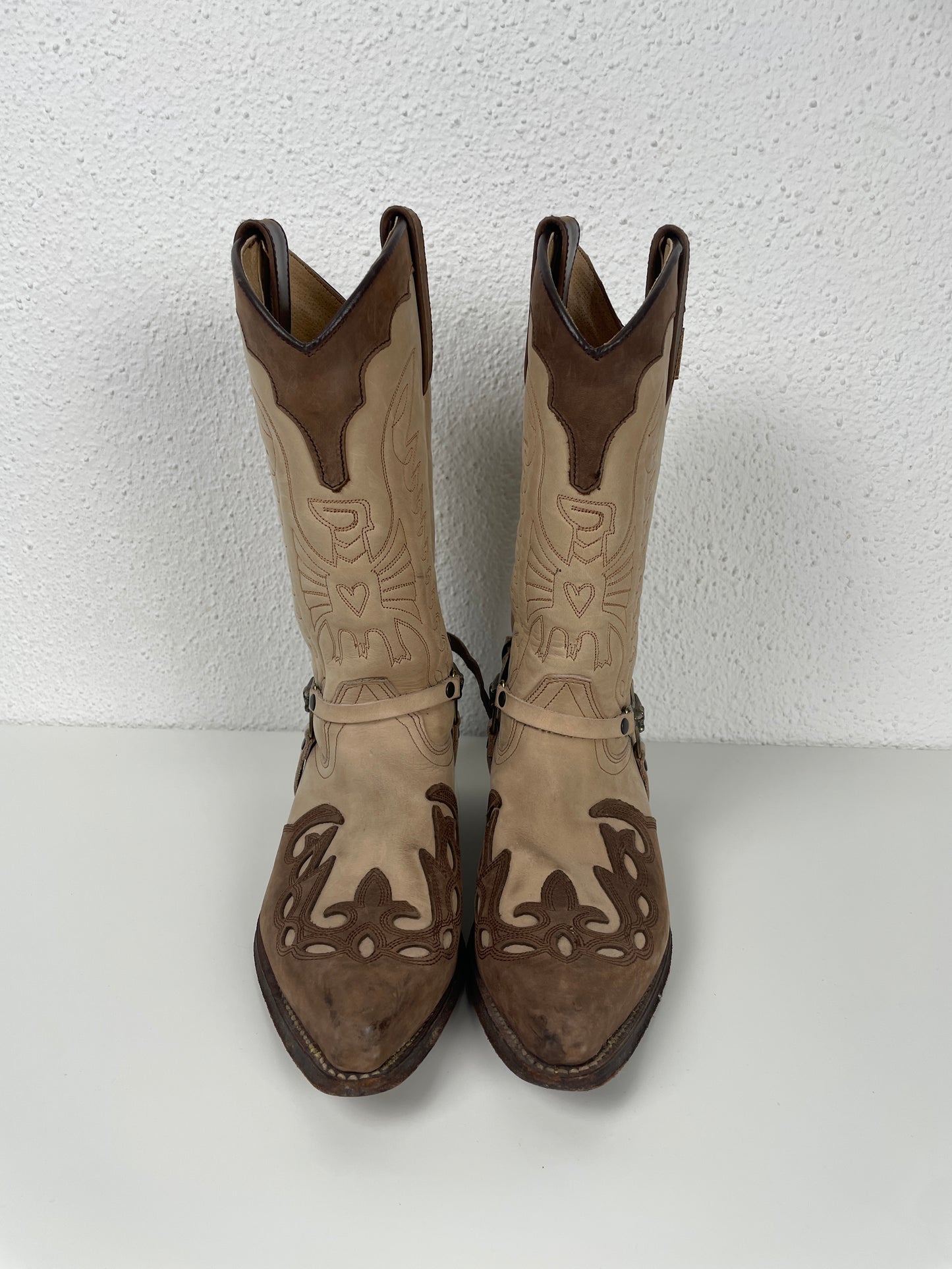 Brown Velverde del Camino cowboy boots