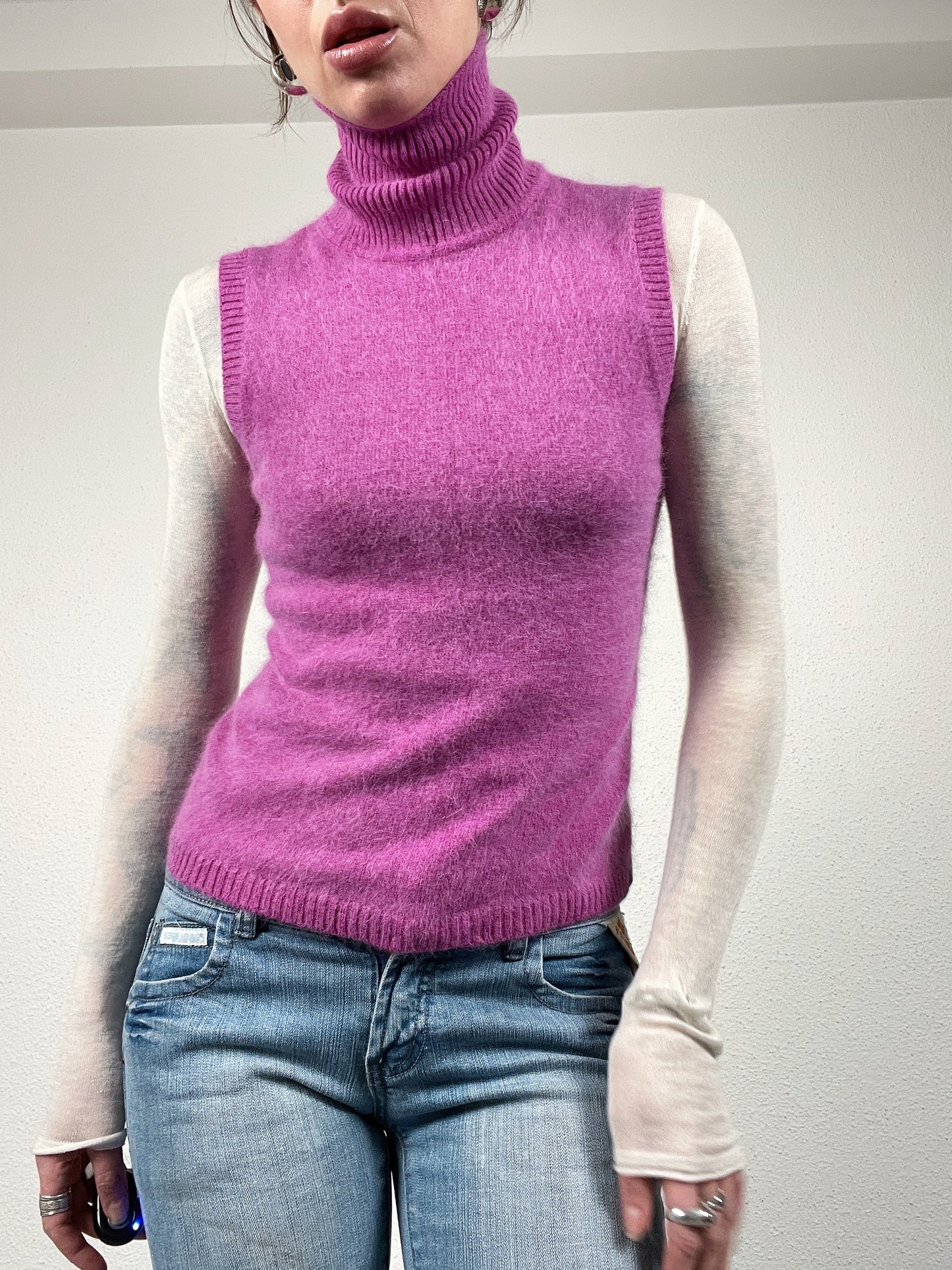 Y2K vintage Vesuvio angora sleeveless turtleneck top.