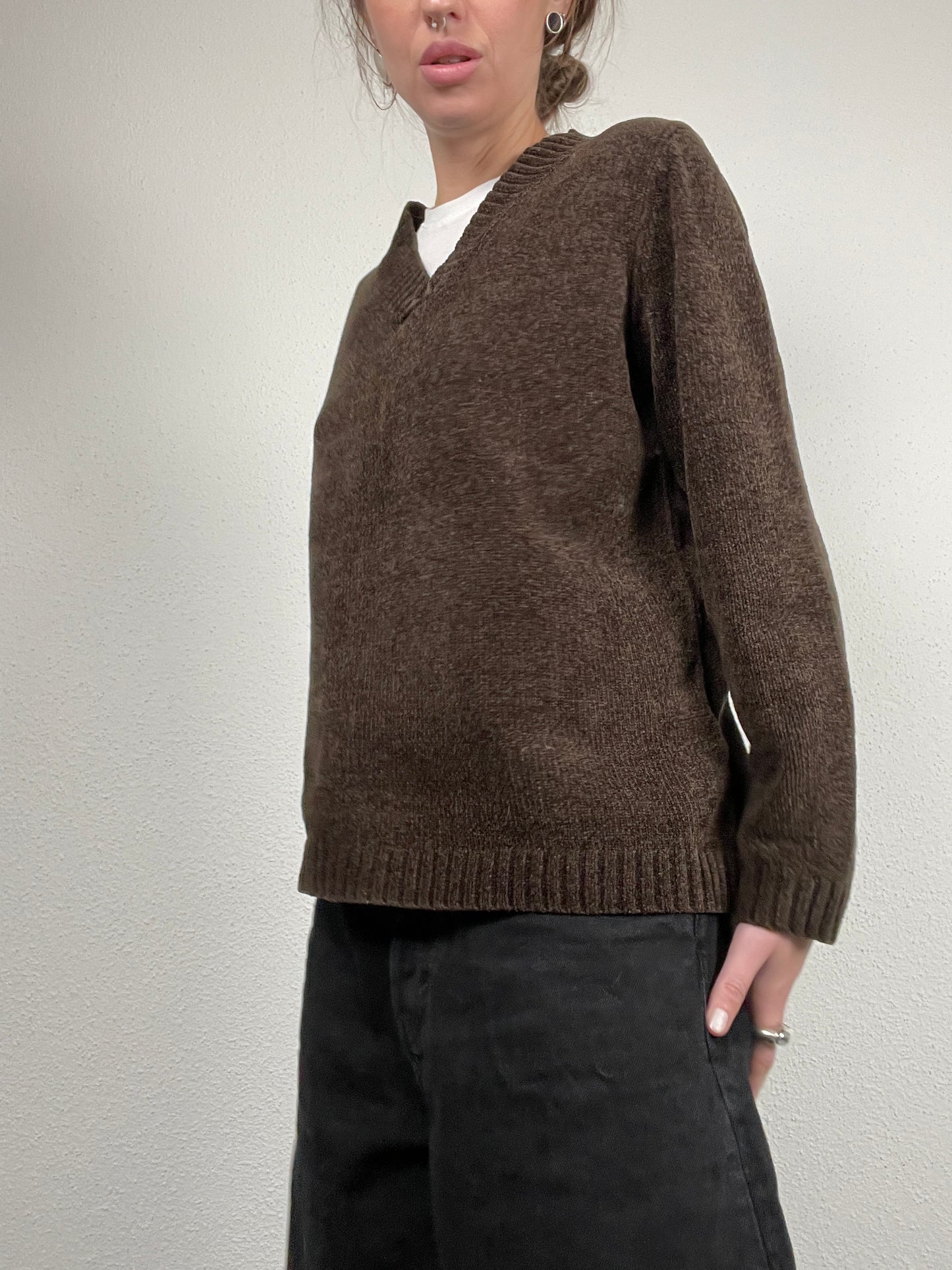 Vintage 1990s brown V-neck sweater by Harmony