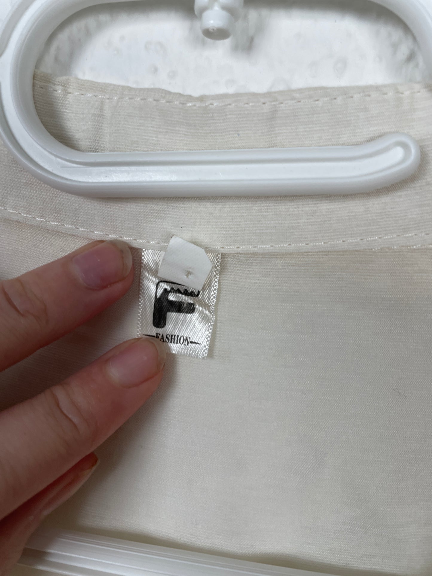 Vintage early 2000s ivory button-up blouse