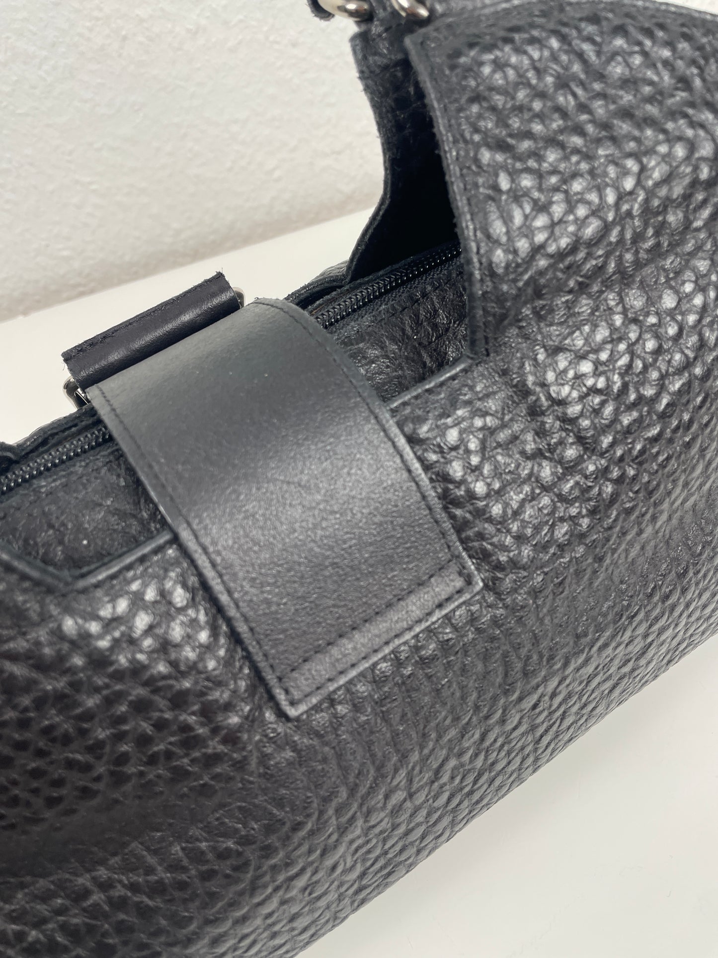 Vintage Y2K Black Leather Bag - 2000s