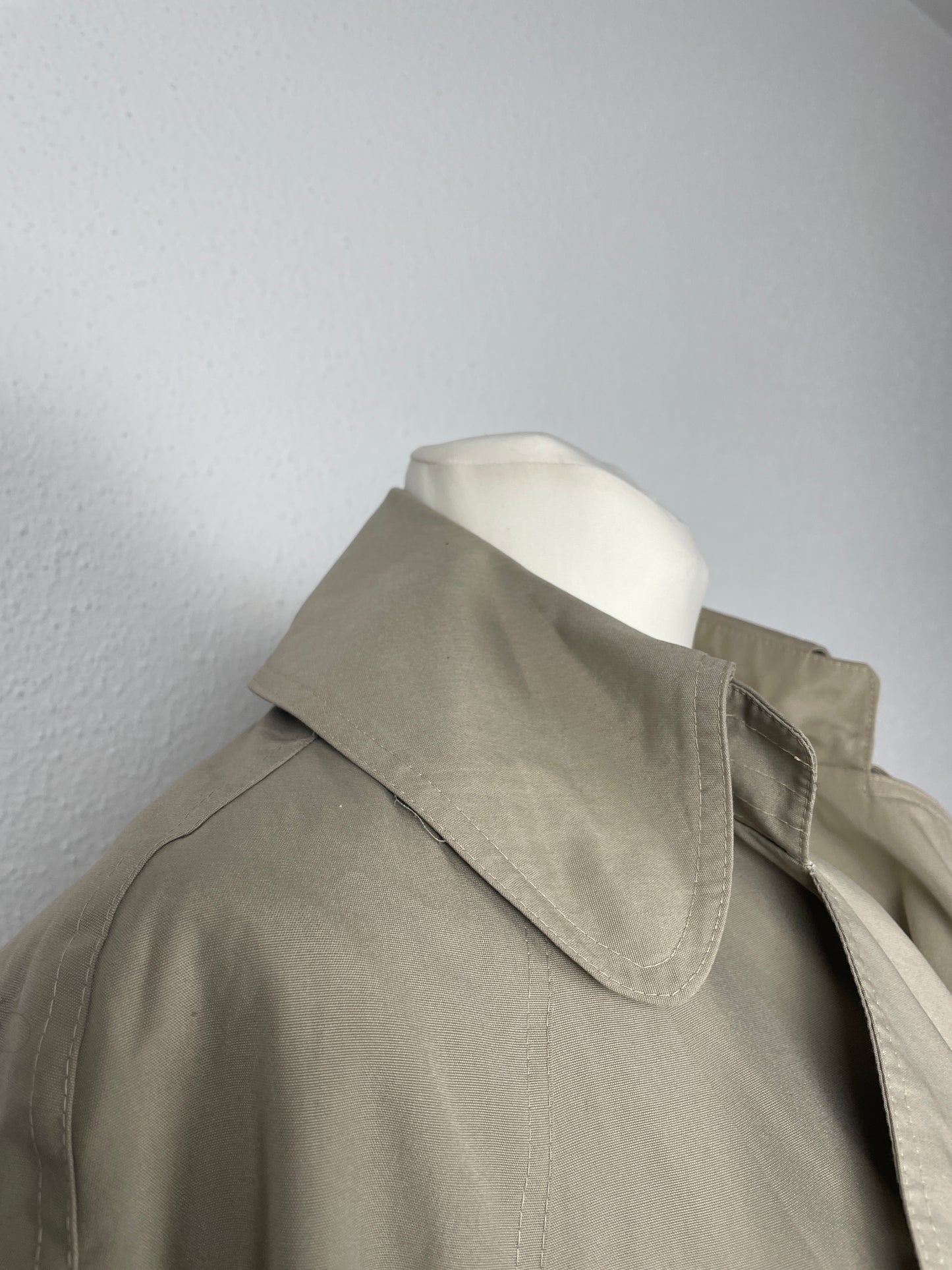 Vintage Classic Beige Trench Coat