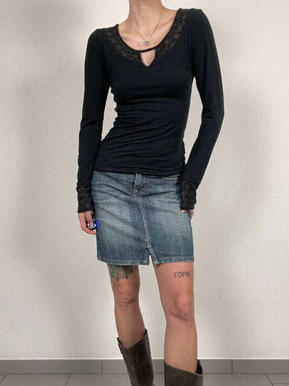 Vintage style 2000s black lace-trim stretch long sleeve top by NIL