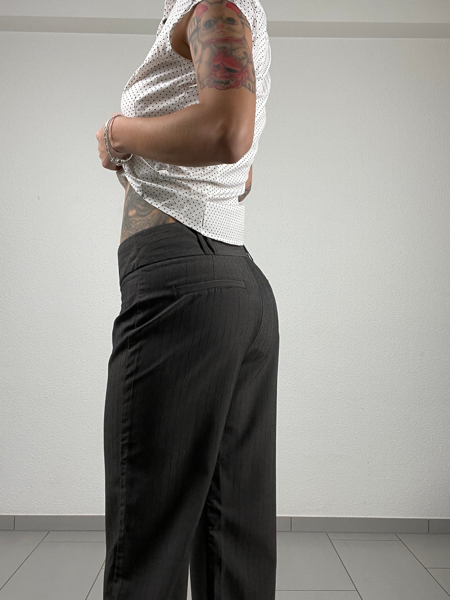 Vintage Y2K 2000s classic low waist trousers