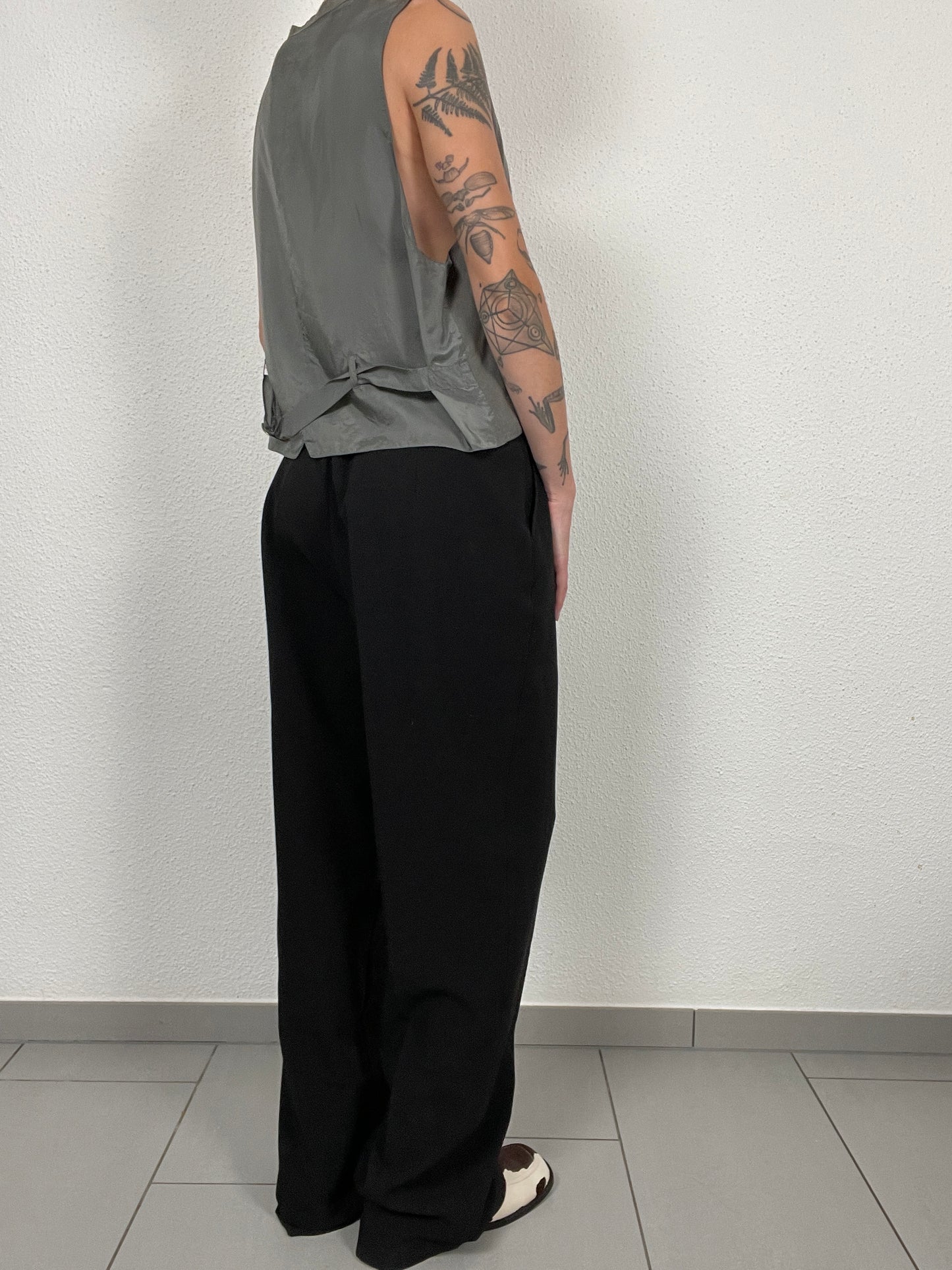 Vintage Black Wide-Leg Trousers – Size M