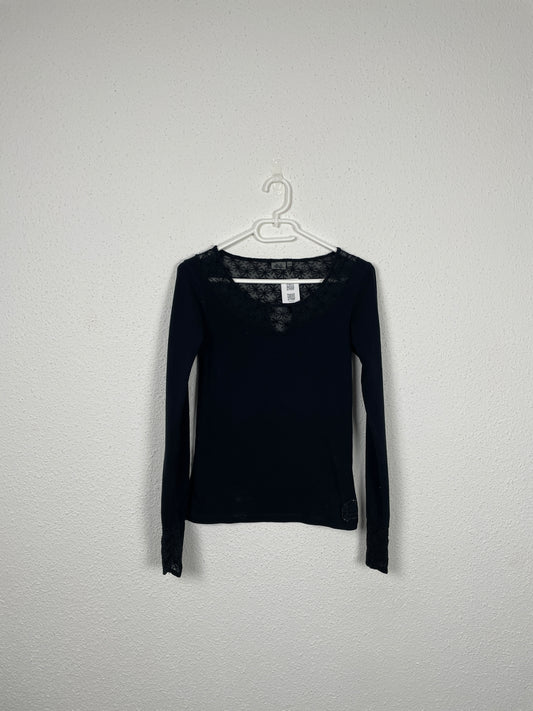 Vintage style 2000s black lace-trim stretch long sleeve top by NIL