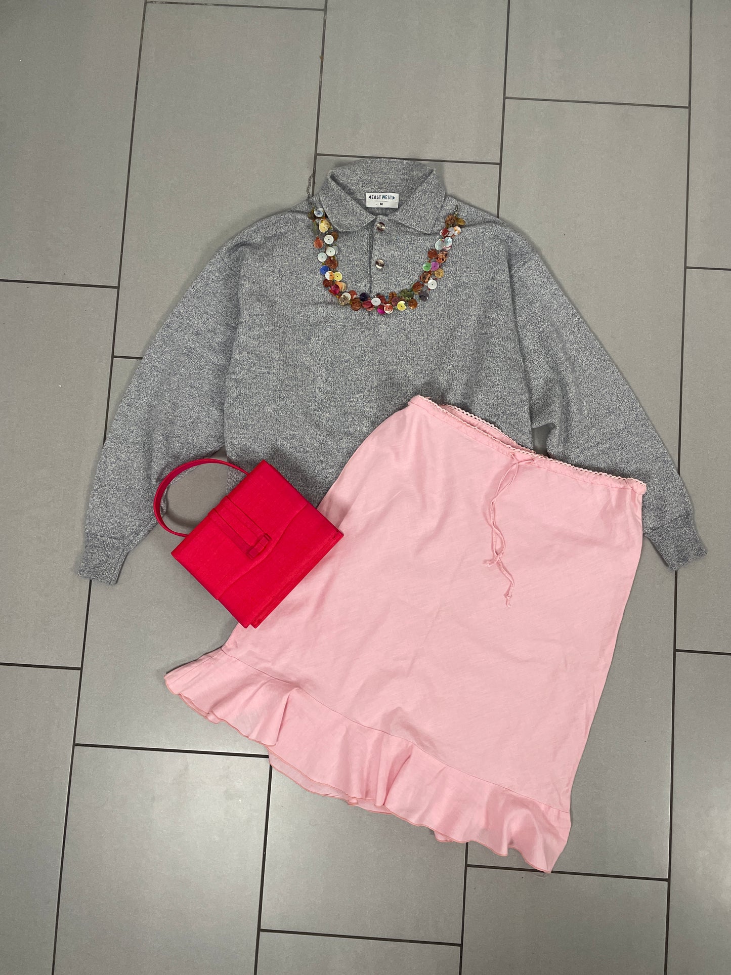 Vintage Y2K Pink Linen Skirt with Ruffle Hem