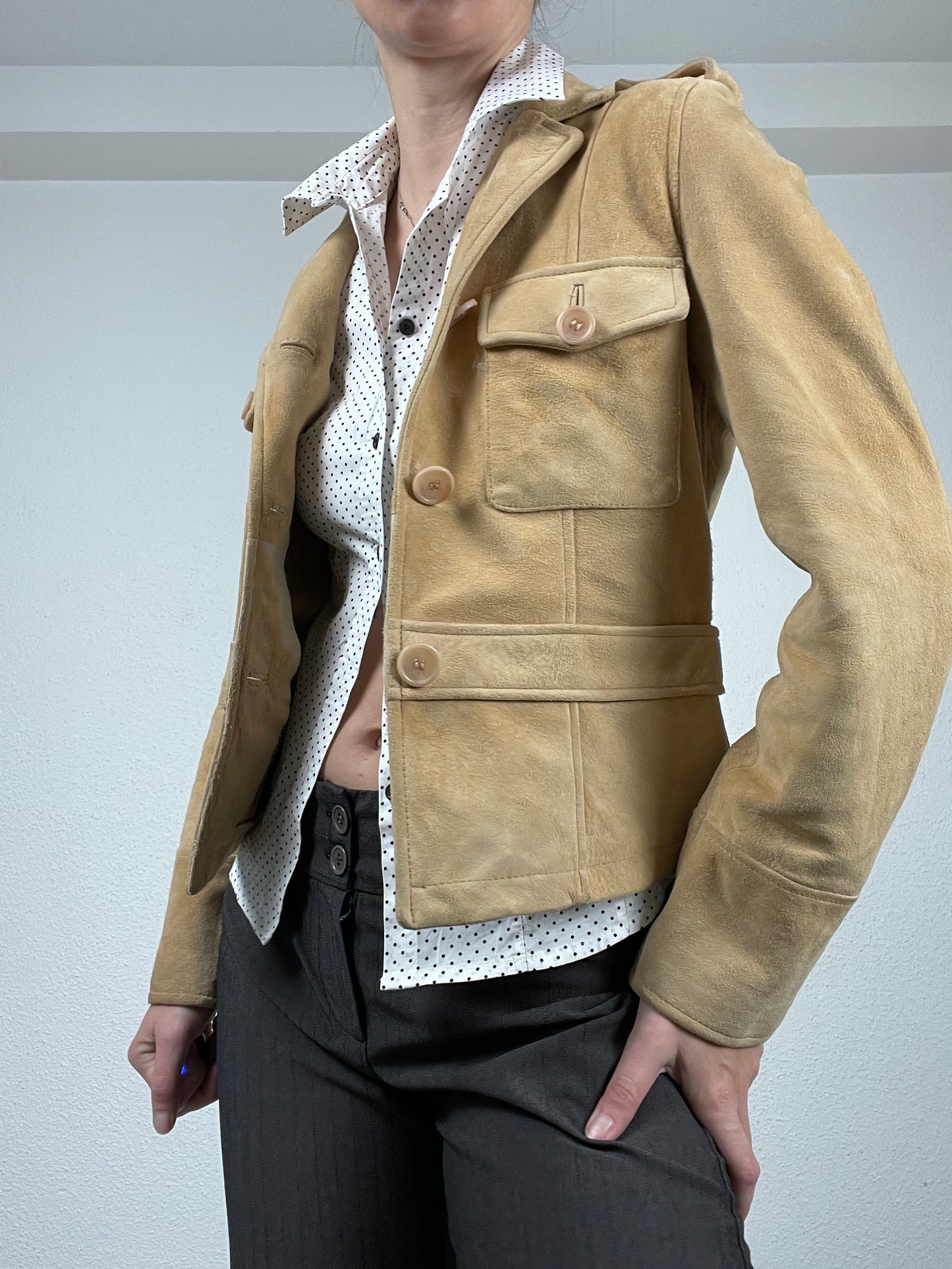 Beige vintage 2000s soft suede fitted jacket