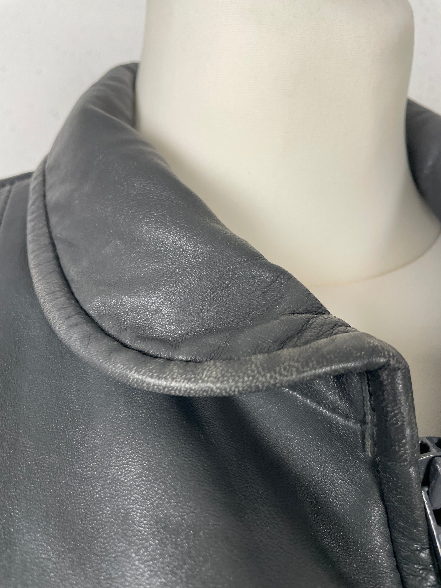 Vintage 90s grey leather bomber jacket