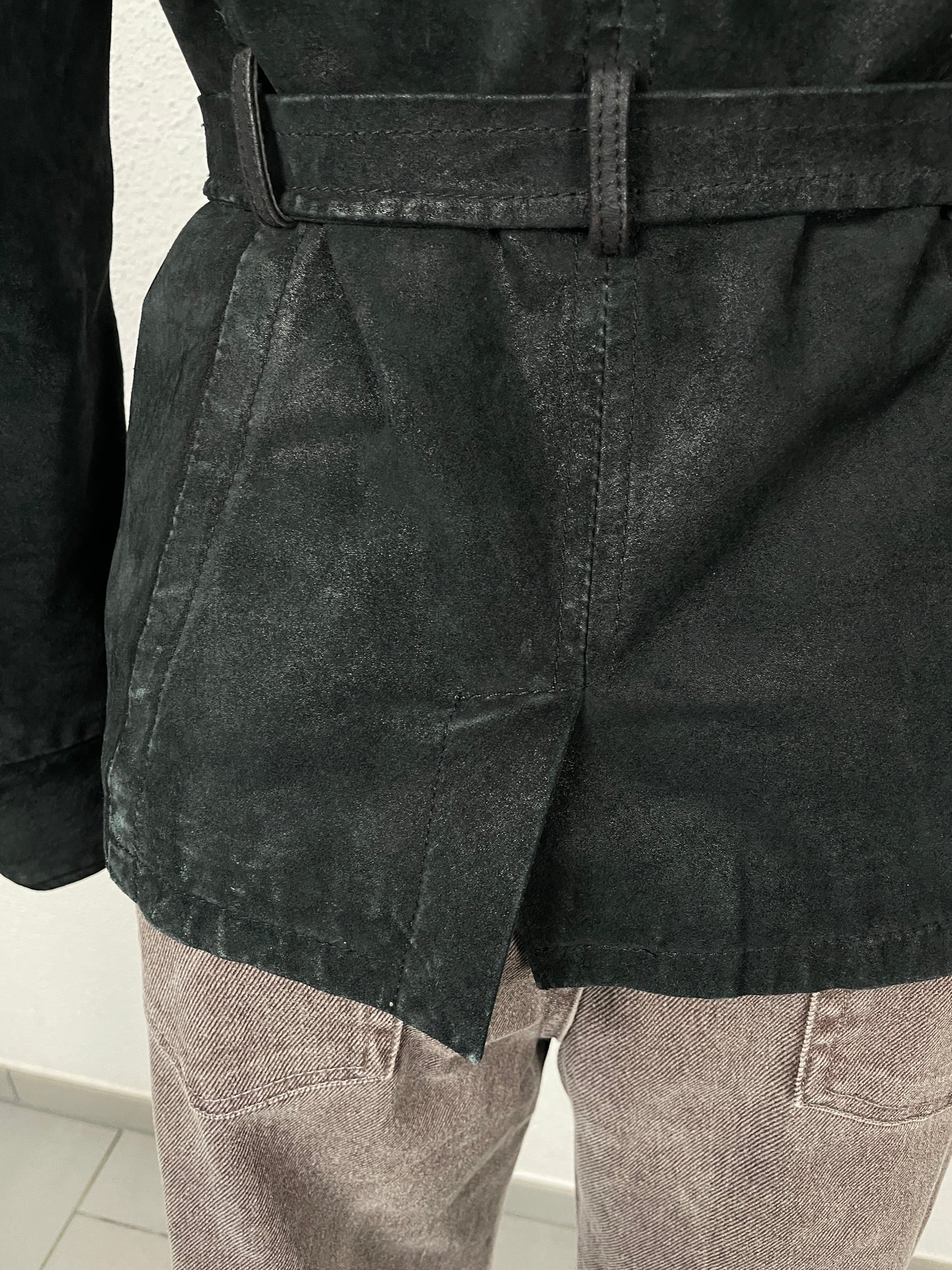 Vintage Y2K black suede jacket with a belt