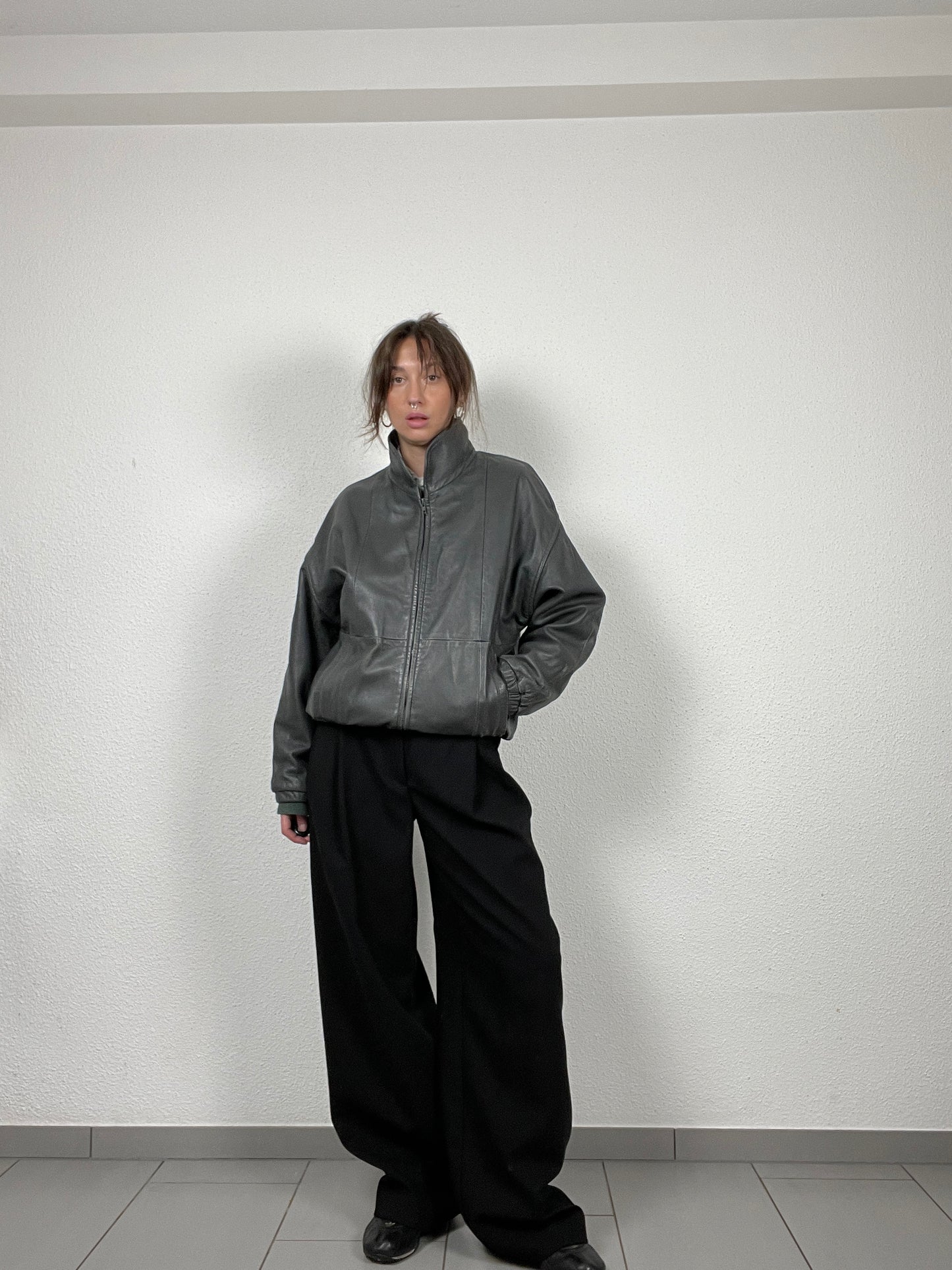 Vintage 90s grey leather bomber jacket