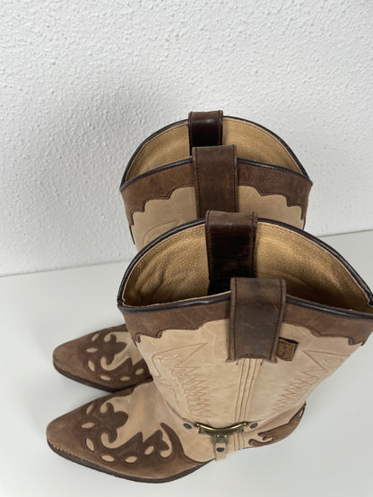 Brown Velverde del Camino cowboy boots