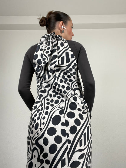 Vintage s.Oliver 100% Silk Midi Dress – Abstract Black & White Print – Size 36