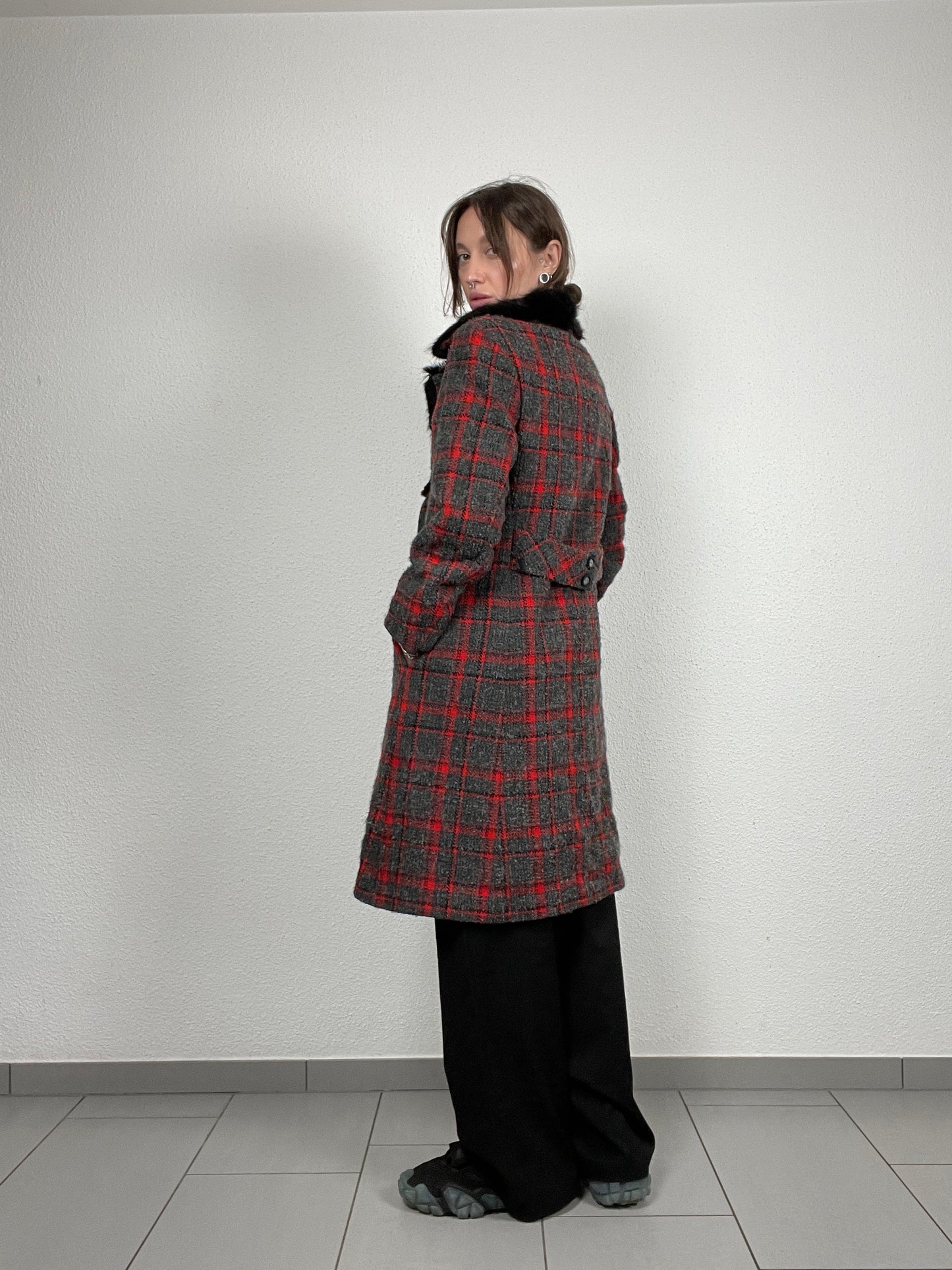 Vintage 1990s grey and red checkered wool coat with faux fur collar