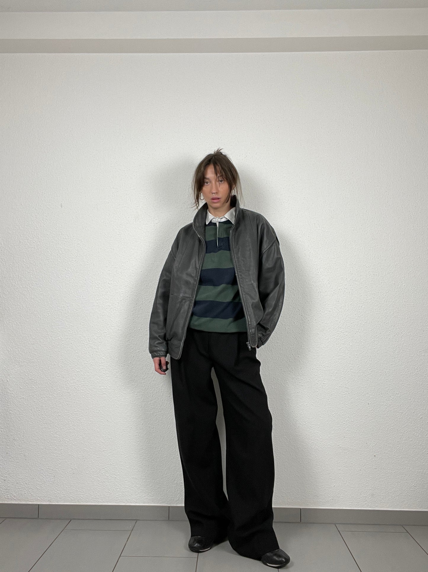 Vintage 90s grey leather bomber jacket