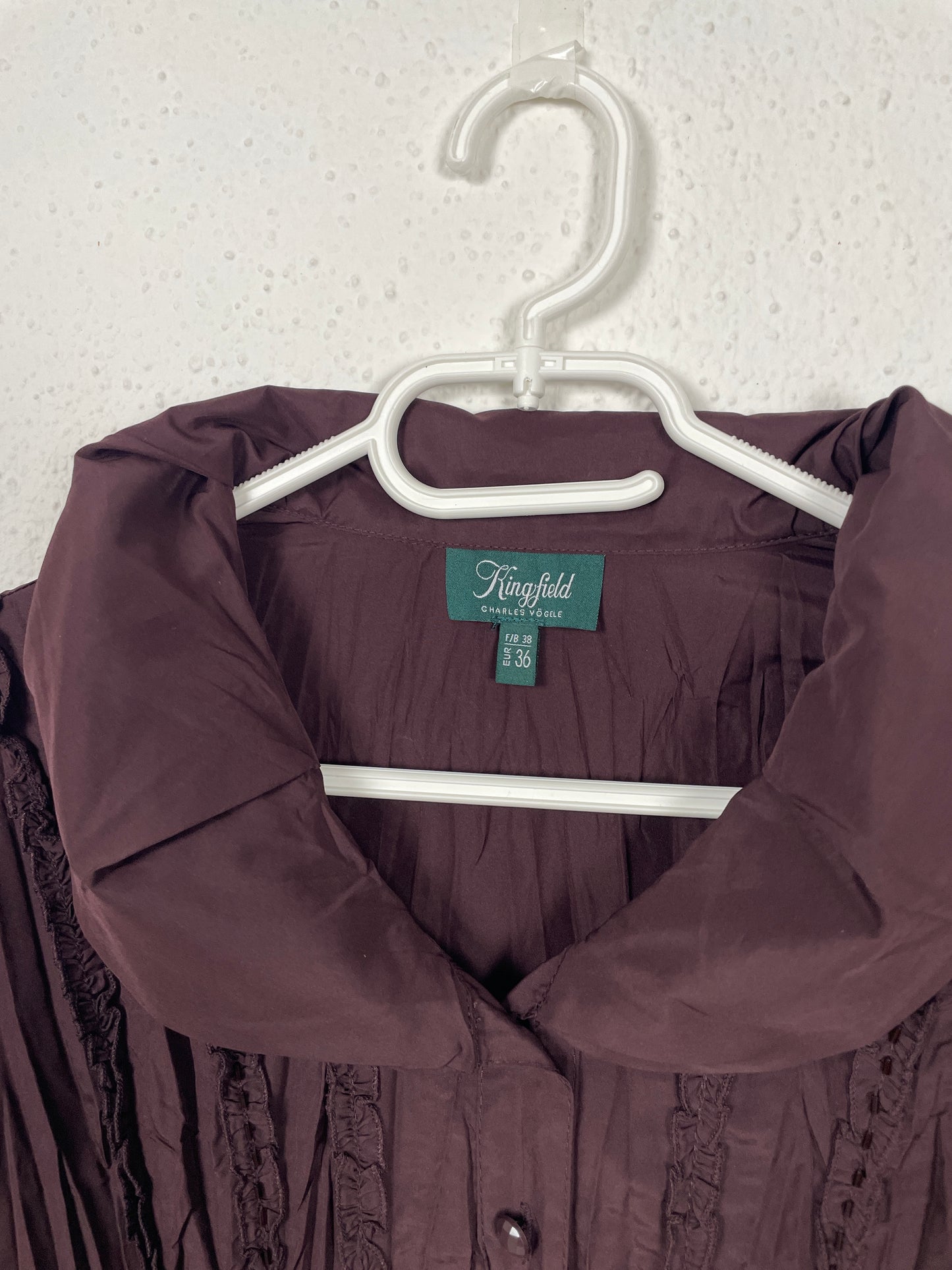 Vintage Kingfield by Charles Vögele blouse.