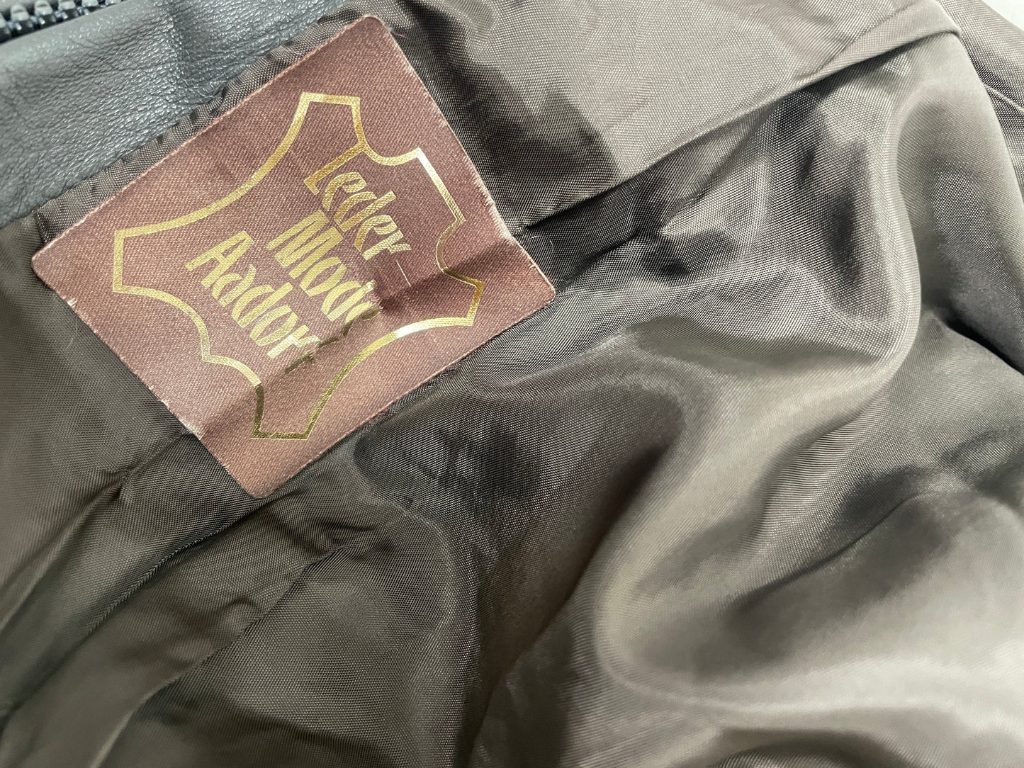 Vintage 90s grey leather bomber jacket