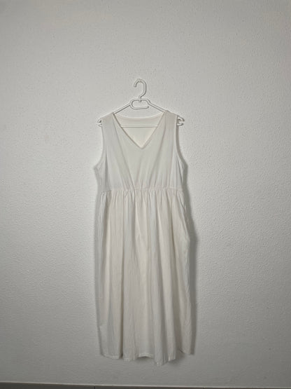 White Sleeveless Maxi Dress