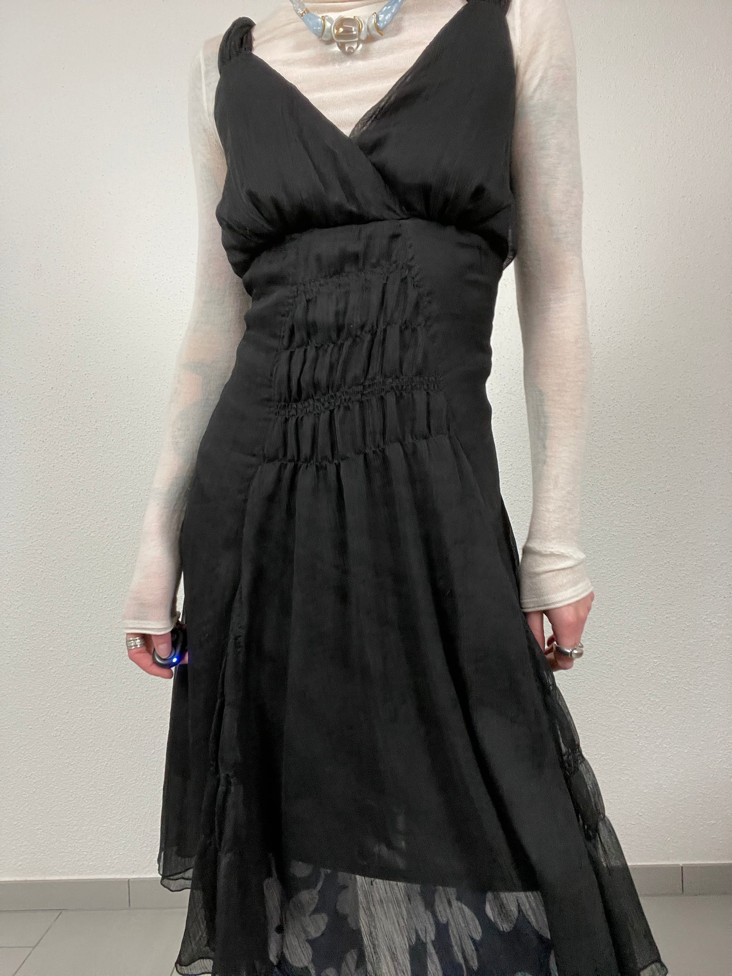 Y2K Ruched Black Midi Dress