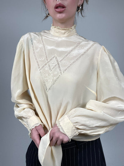 Vintage silk Blouse