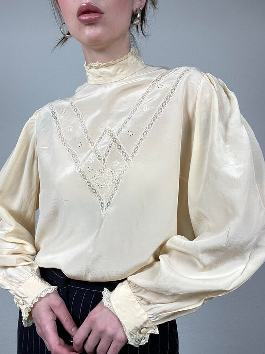 Vintage silk Blouse