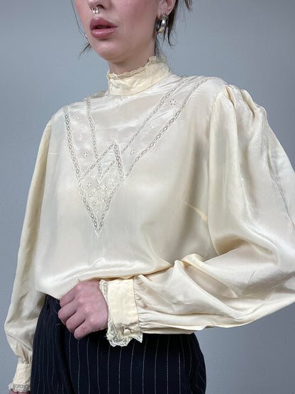 Vintage silk Blouse