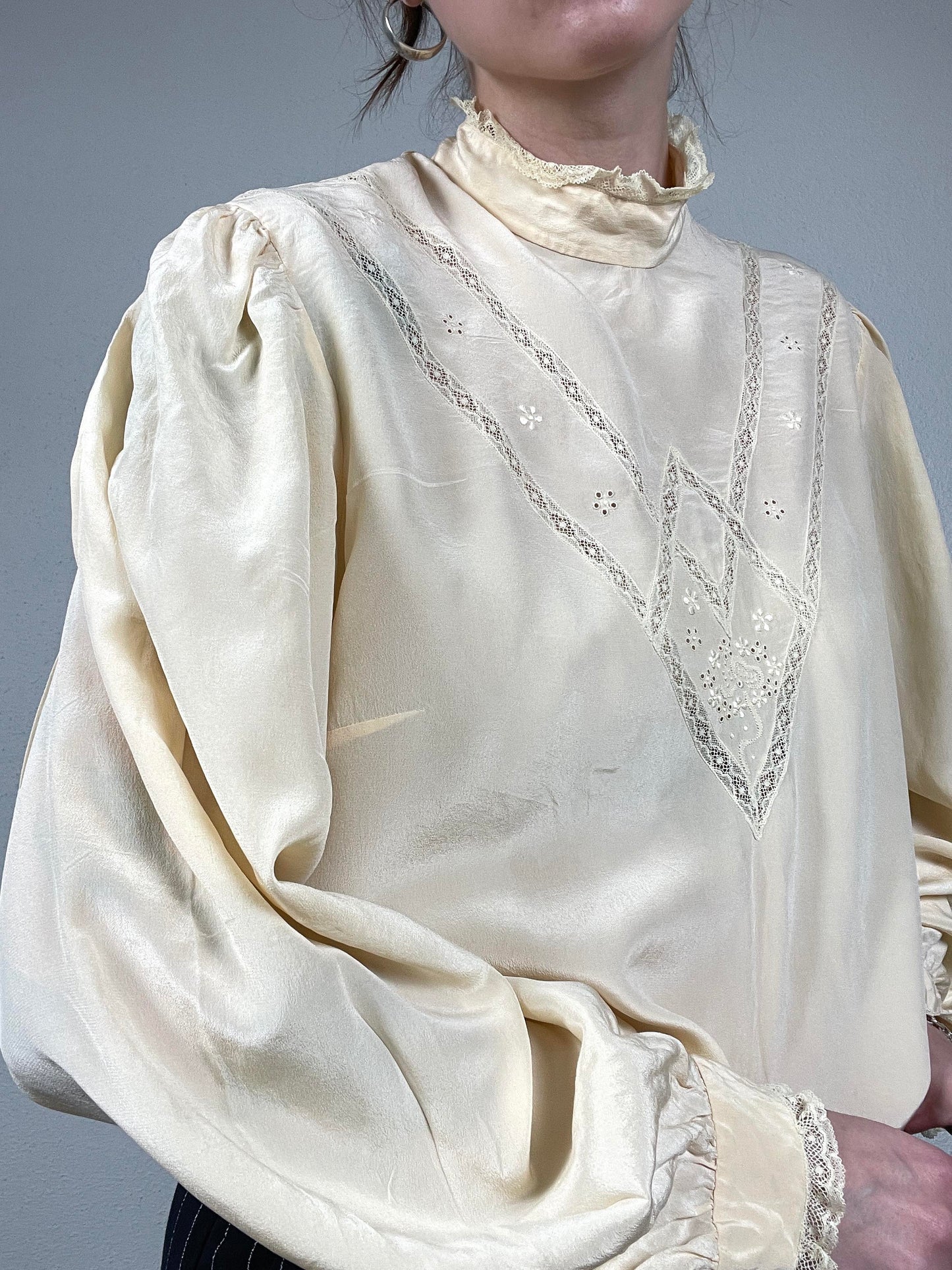 Vintage silk Blouse