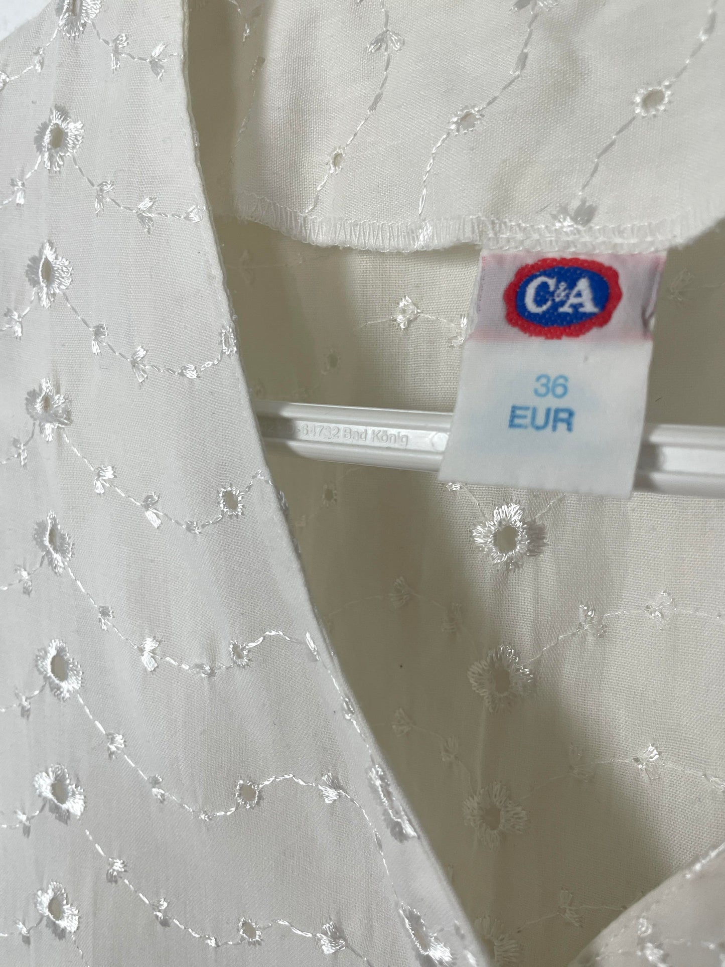 Vintage White Embroidered Blouse