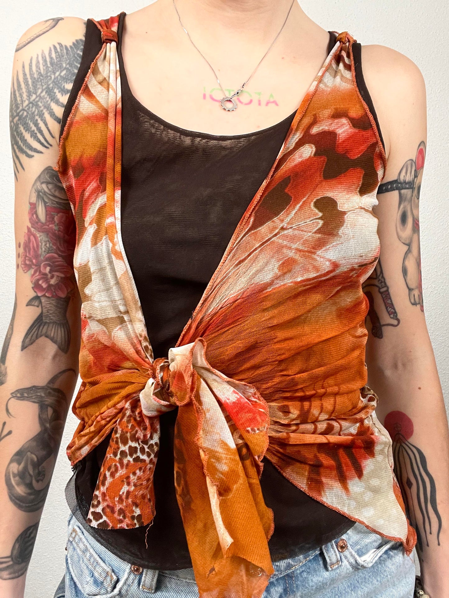 Vintage 90s fiorichiari top